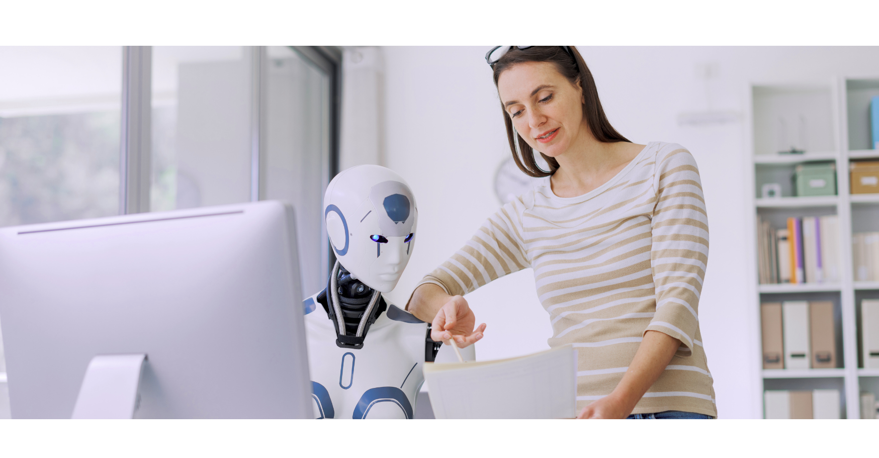 Pracownicy B2 Impact korzystający z narzędzi AI – sztuczna inteligencja jako wsparcie codziennej pracy zespołów