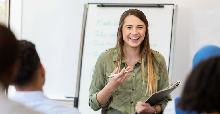 W B2 Impact oferujemy dofinansowanie nauki języków, kursów i szkoleń